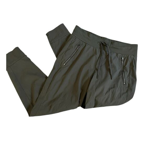 Athleta Trekkie North Jogger in Olive Green size 6 - Picture 2 of 10